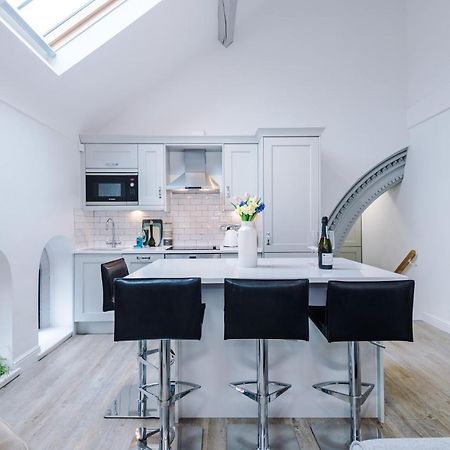 The Old Chapel Apartment Chester Esterno foto