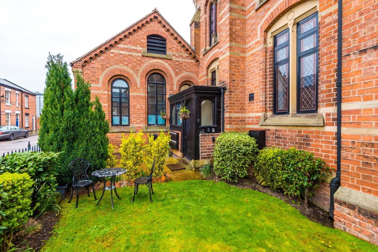 The Old Chapel Apartment Chester Esterno foto