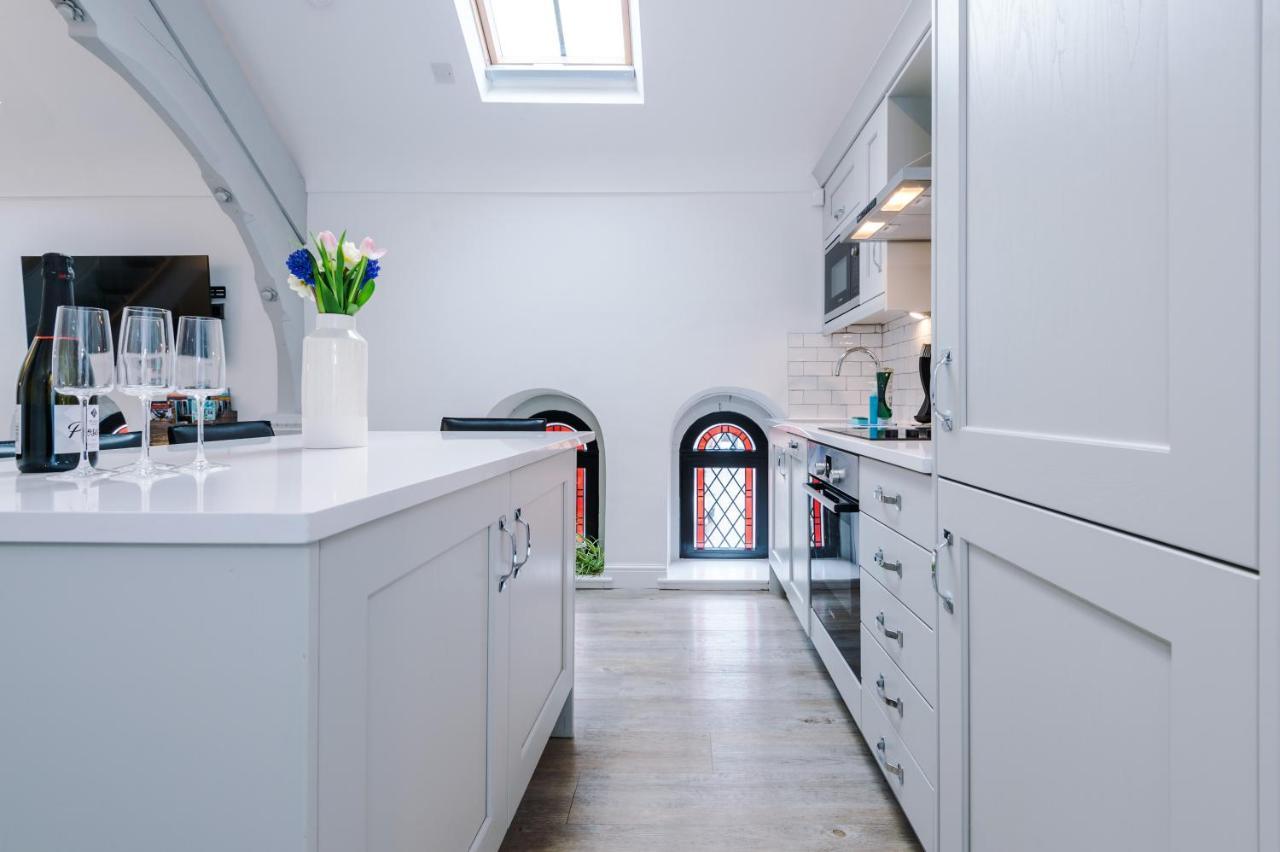 The Old Chapel Apartment Chester Esterno foto